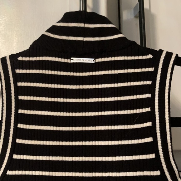 Micheal Kors - Picture 4 of 6